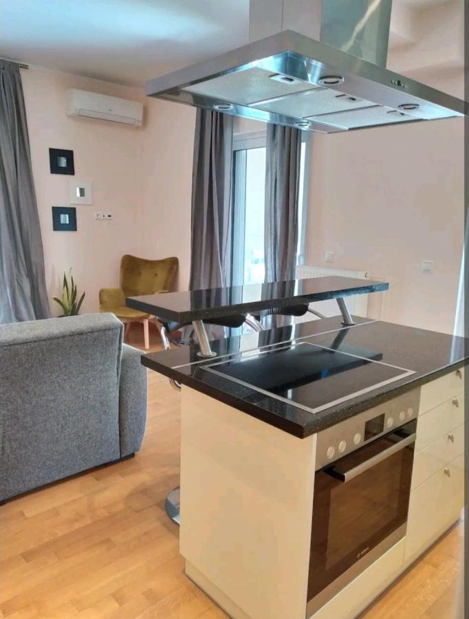 Stylish -Modern Apartment Heart Of Marousi Atenas Exterior foto