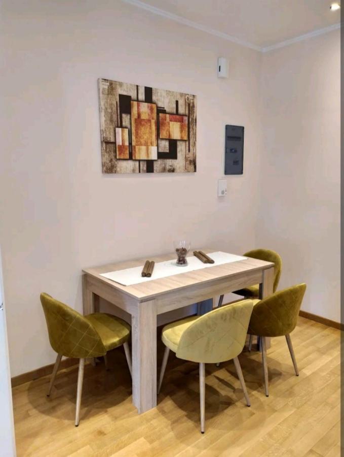 Stylish -Modern Apartment Heart Of Marousi Atenas Exterior foto